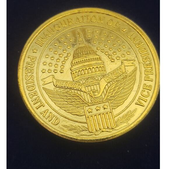 One boxed set of 7 gold filled commemorative blazer buttons NWT a - Picture 3 of 10